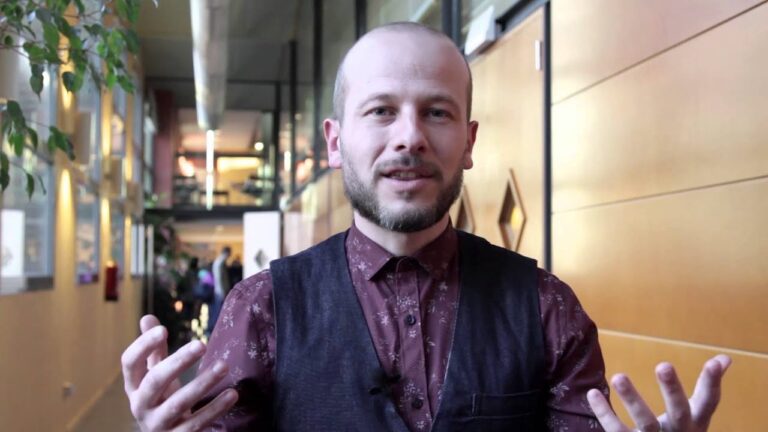 Expertos en la materia: Presentaciones de alto nivel