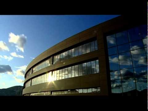 Arquitectura sostenible en parques: innovaci&oacute;n ecol&oacute;gica