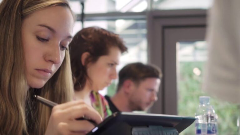 Creatividad y dise&ntilde;o en Bogot&aacute;: Impulsando la innovaci&oacute;n