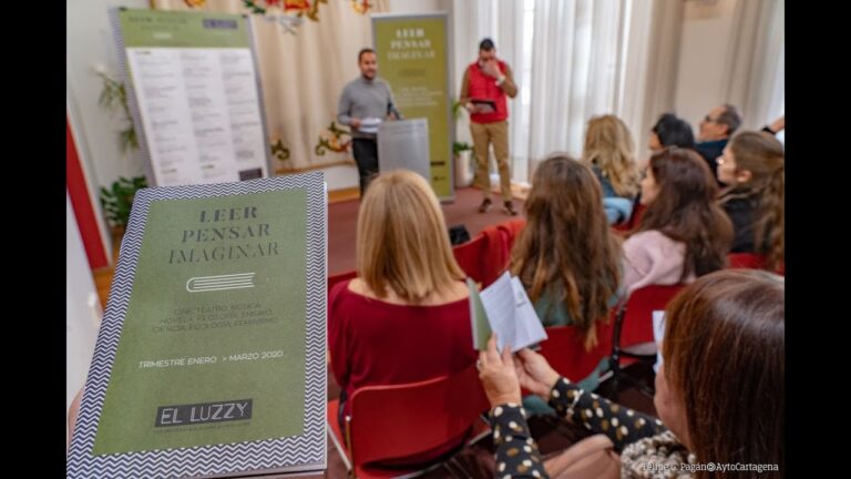 Programación actualizada de cine y teatro