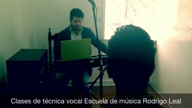Aprende a Cantar en Bogot&aacute;: Gu&iacute;a Completa