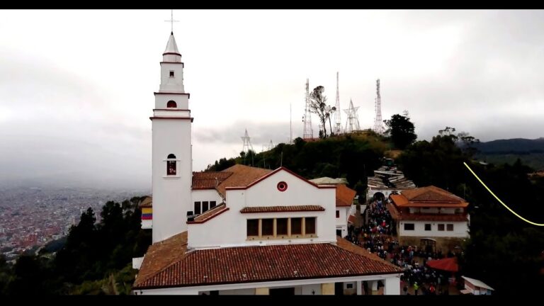 Templos y Santuarios en Bogot&aacute;: Lugares Sagrados de la Capital