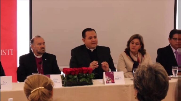 Di&aacute;logo ecum&eacute;nico en la ciudad: Uniendo creencias y comunidades