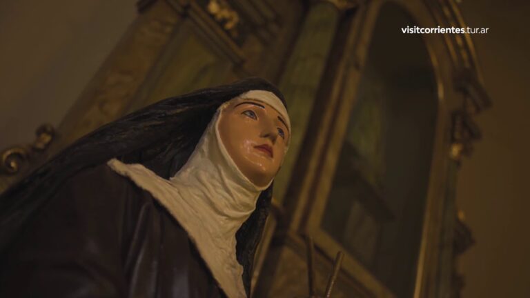 Explorando iglesias antiguas en la capital