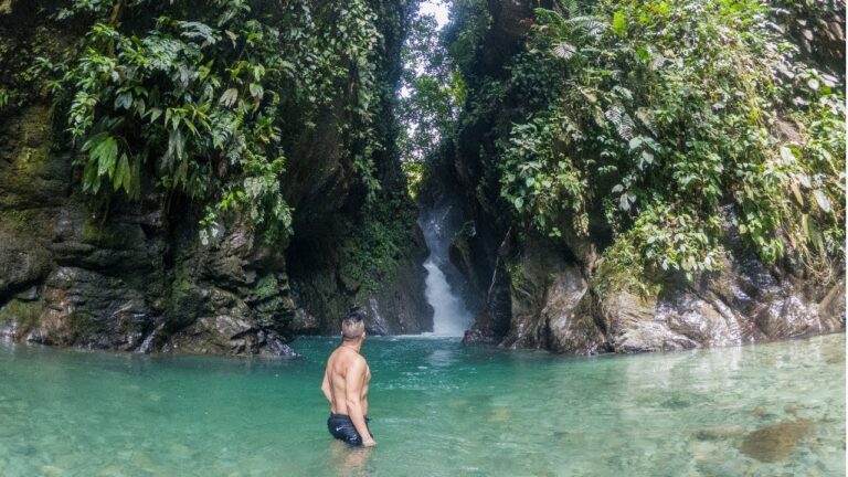 Encuentra tu oasis con piscina en Bogot&aacute;